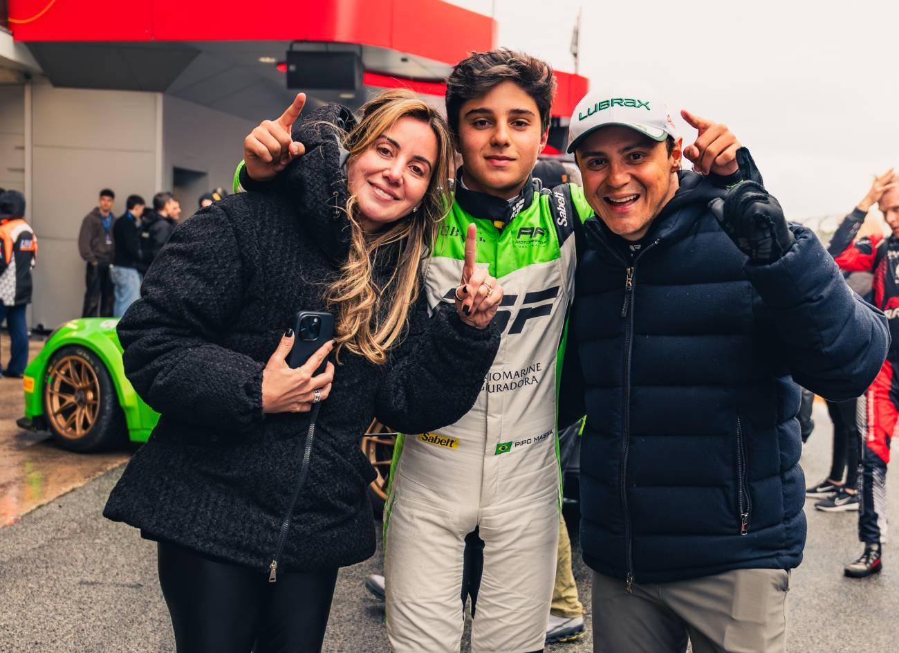 Família Massa se separa pela primeira vez: Felipe vai para a Stock Car e Pipo para a Porsche