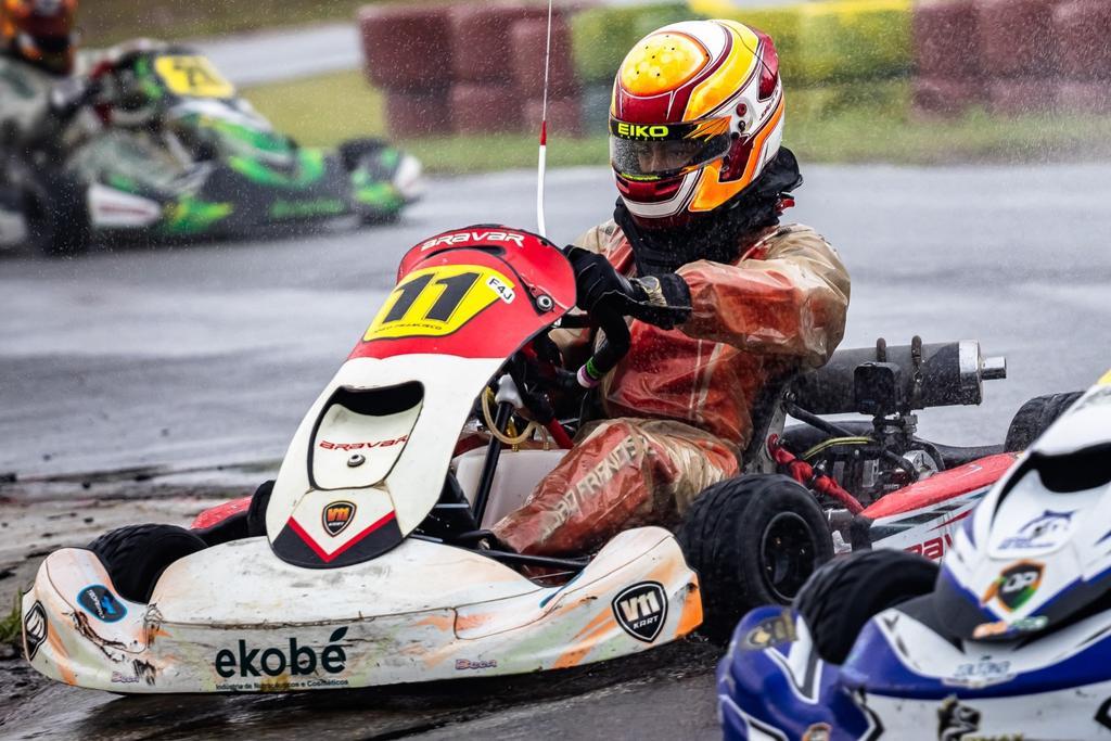 João Francisco se destaca na F4 Júnior antes de chuva intensa interromper etapa do Paulista Light