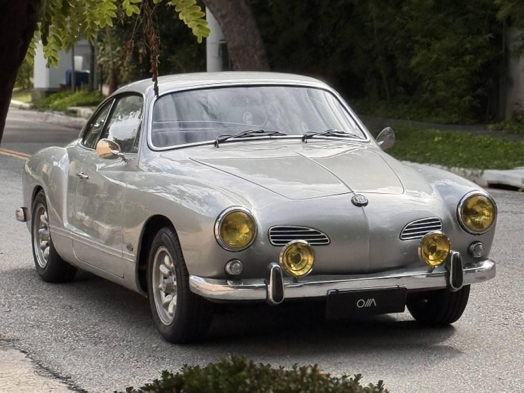 Karmann Ghia Dacon 1971, BMW 635CSi 1985 e Mercedes-Benz 350SL 1972 vão a leilão com outros 18 clássicos nesta quinta, dia 26