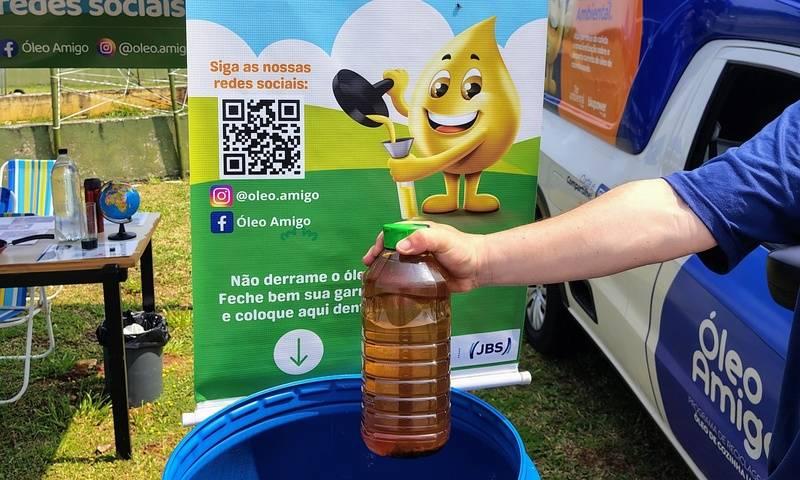 Programa da JBS transforma 50 milhões de litros de óleo de cozinha usado em biodiesel