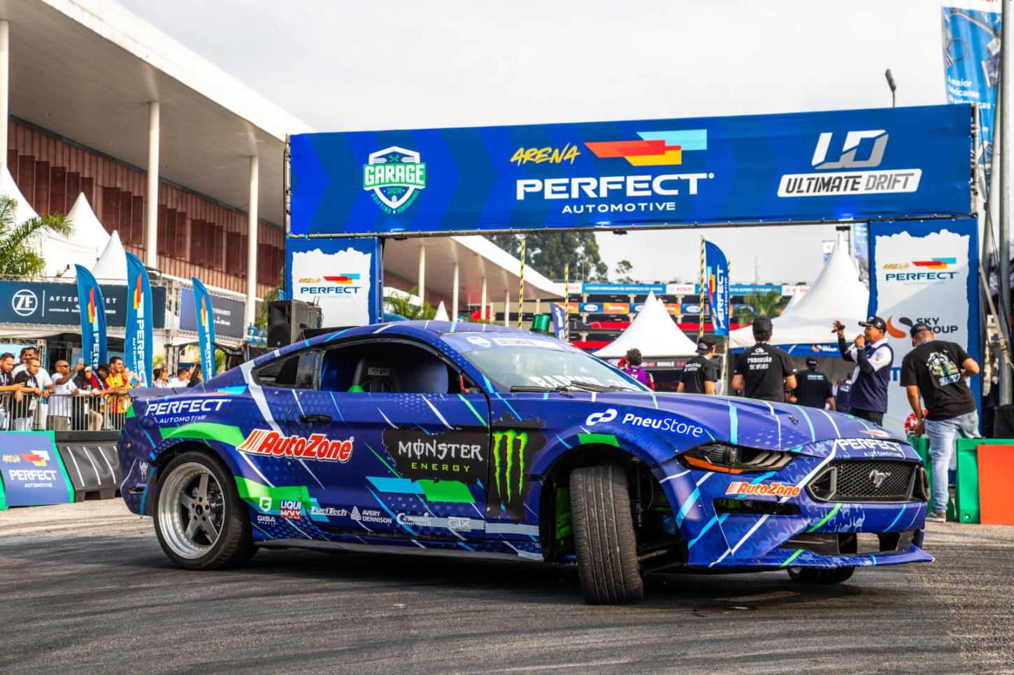 AutoZone Brasil acelera presença no automobilismo e renova parceria com João Barion para 2026  