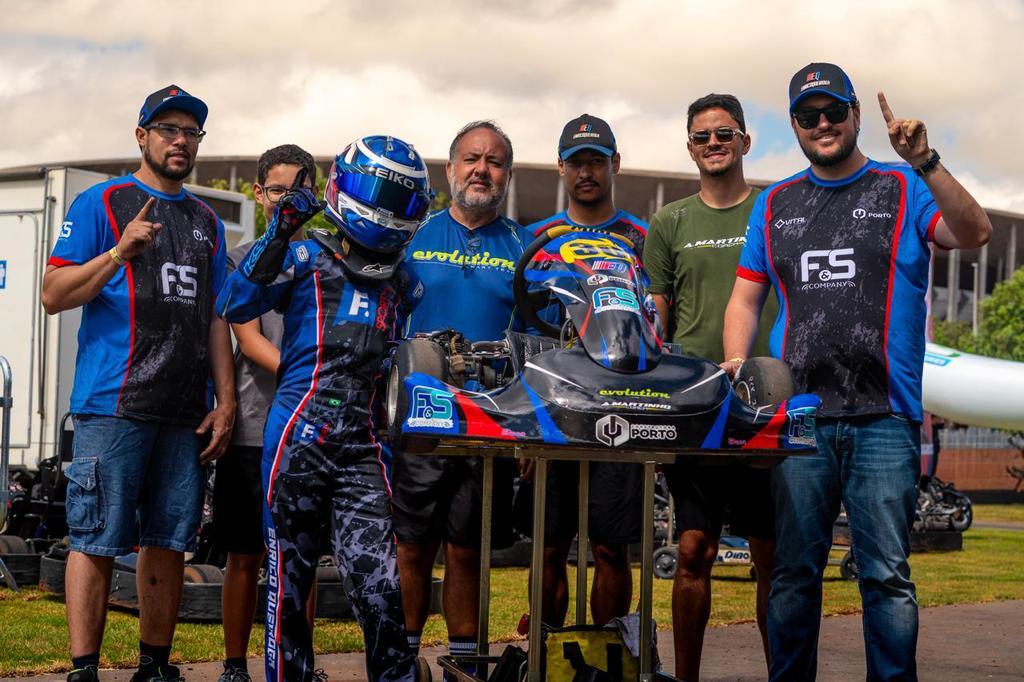 Enrico Queiroga subiu no pódio na inauguração do Kartódromo BRB em Brasília
