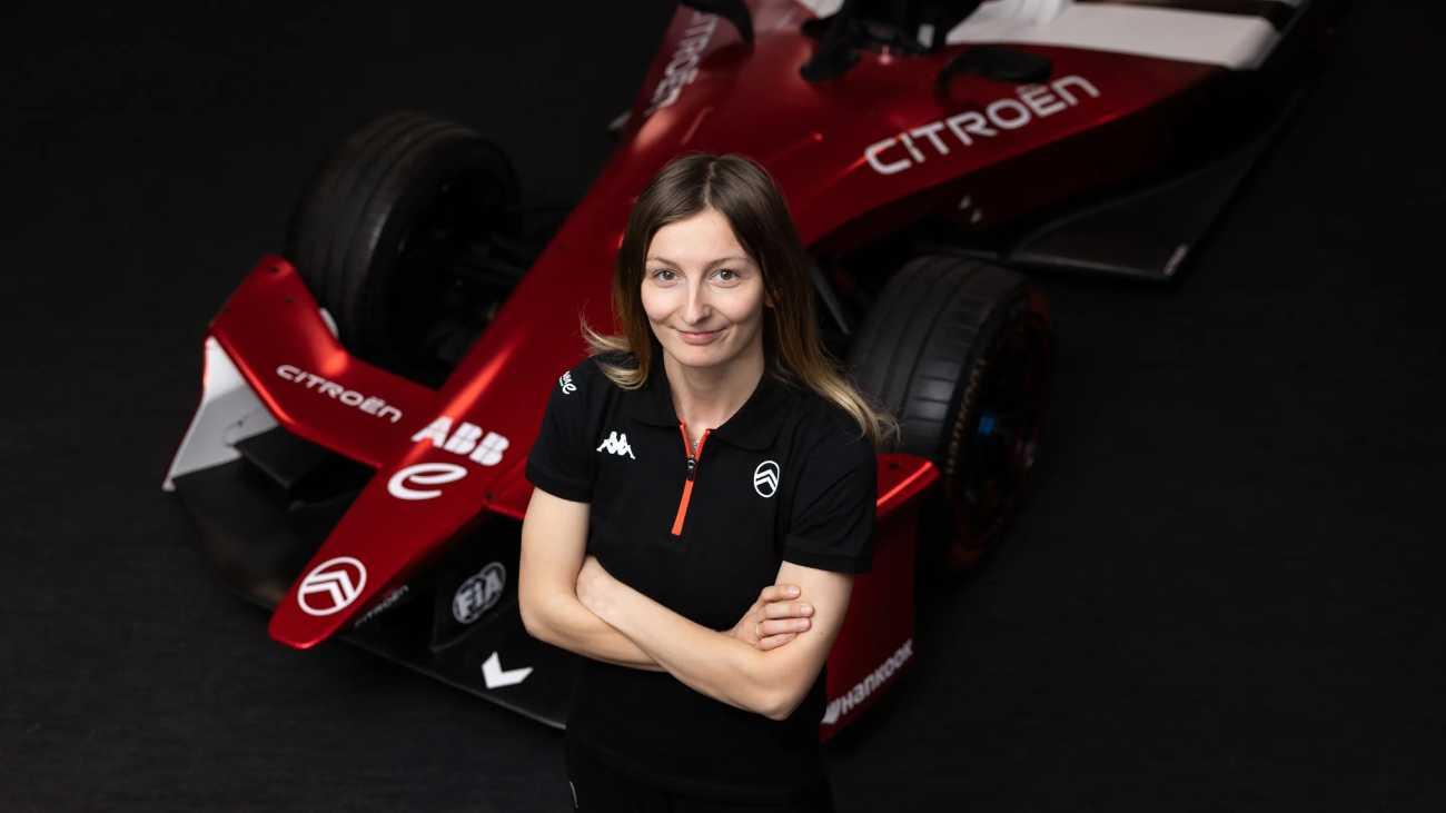 Citroën Racing anuncia francesa Doriane Pin como piloto de desenvolvimento para era GEN4
