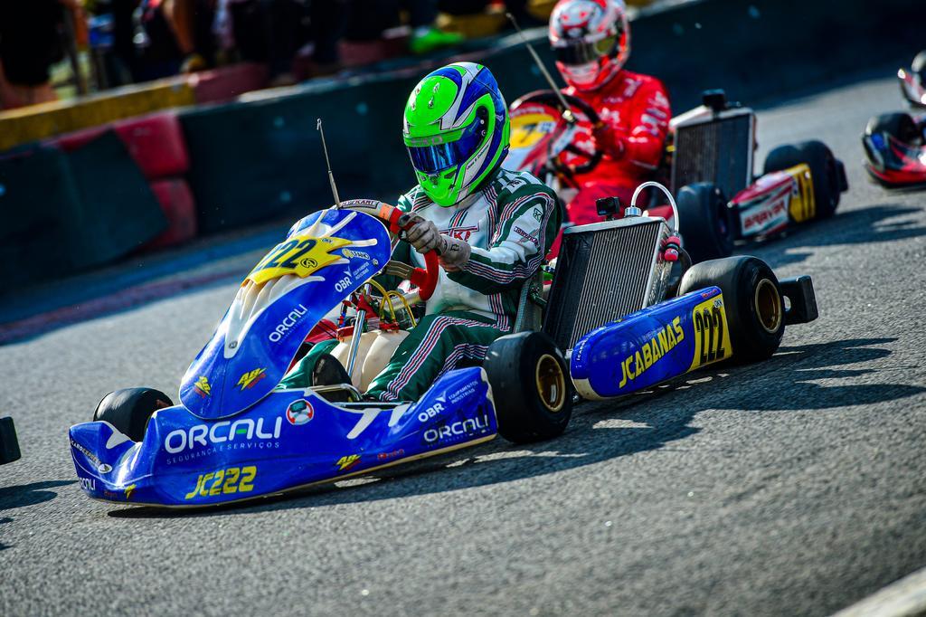 José Cabanas lidera a Copa São Paulo Light na OK-N B e se prepara para disputar o Sul-Americano de Kart 4 Tempos