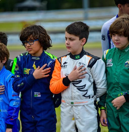 Lorenzo Kuhn arrisca tudo na última volta e fica fora do pódio do Campeonato Sul-Americano de Kart 4 Tempos
