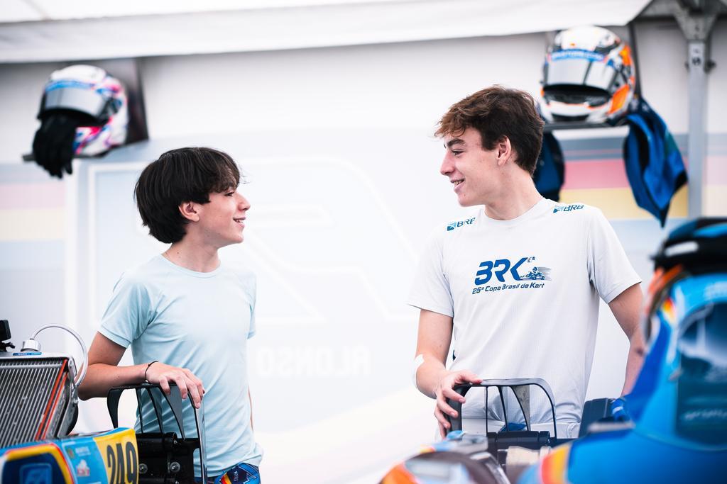 Mais uma vez em Valência, Irmãos Busato tem pela frente a 2ª etapa do Europeu de Kart