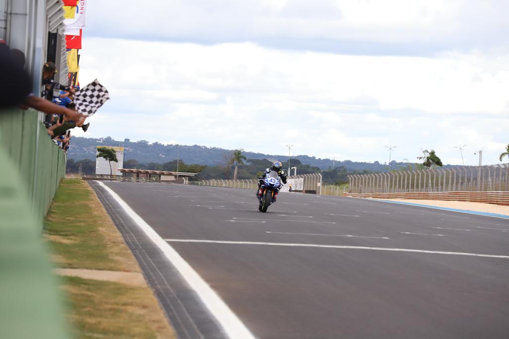 No MOTO1000GP em Goiânia, Mario Salles vence a primeira do ano na GP600