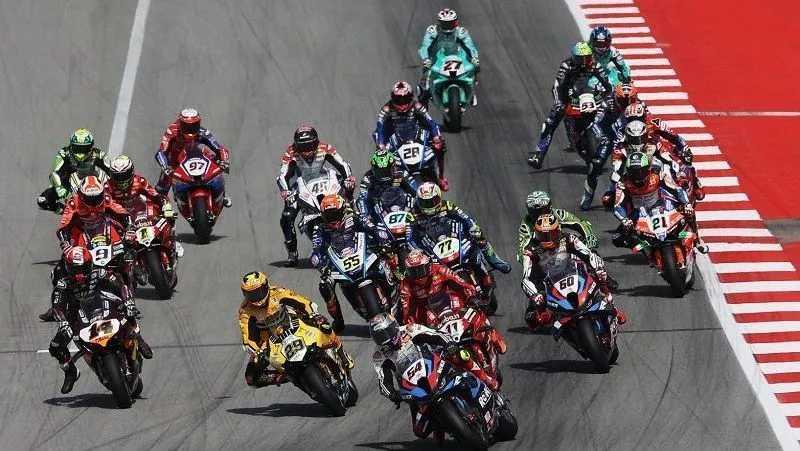 Piloto morre após acidente durante treino classificatório da Superbike