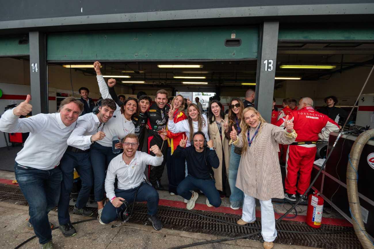 Pipo Massa conquista o sétimo pódio da carreira guiando uma Ferrari em Misano