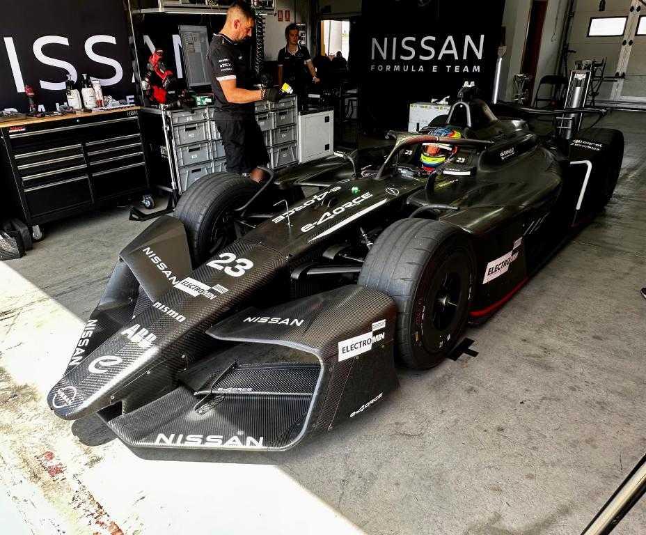 As primeiras impressões de Oliver Rowland sobre o carro GEN4 da Nissan na Fórmula E