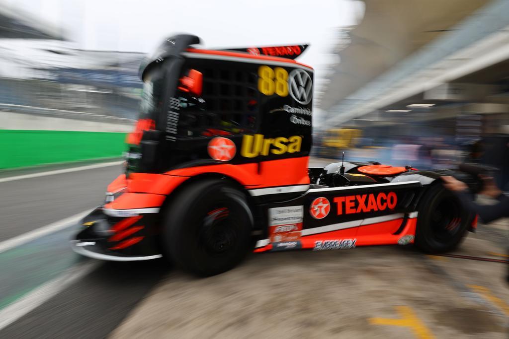 Beto Monteiro conquista pódio na corrida 2 e fecha a etapa de Interlagos no Top-5 do campeonato