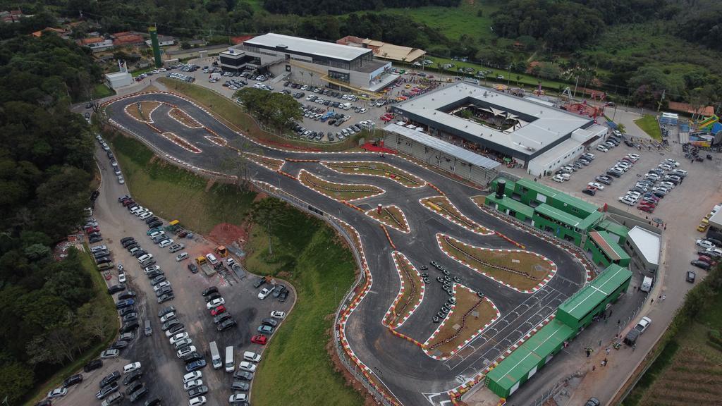 Com visitação gratuita, Encontro Mensal de Carros do Dream Car e Megaencontro de Passat movimentam o domingo (28/6) em São Roque (SP)