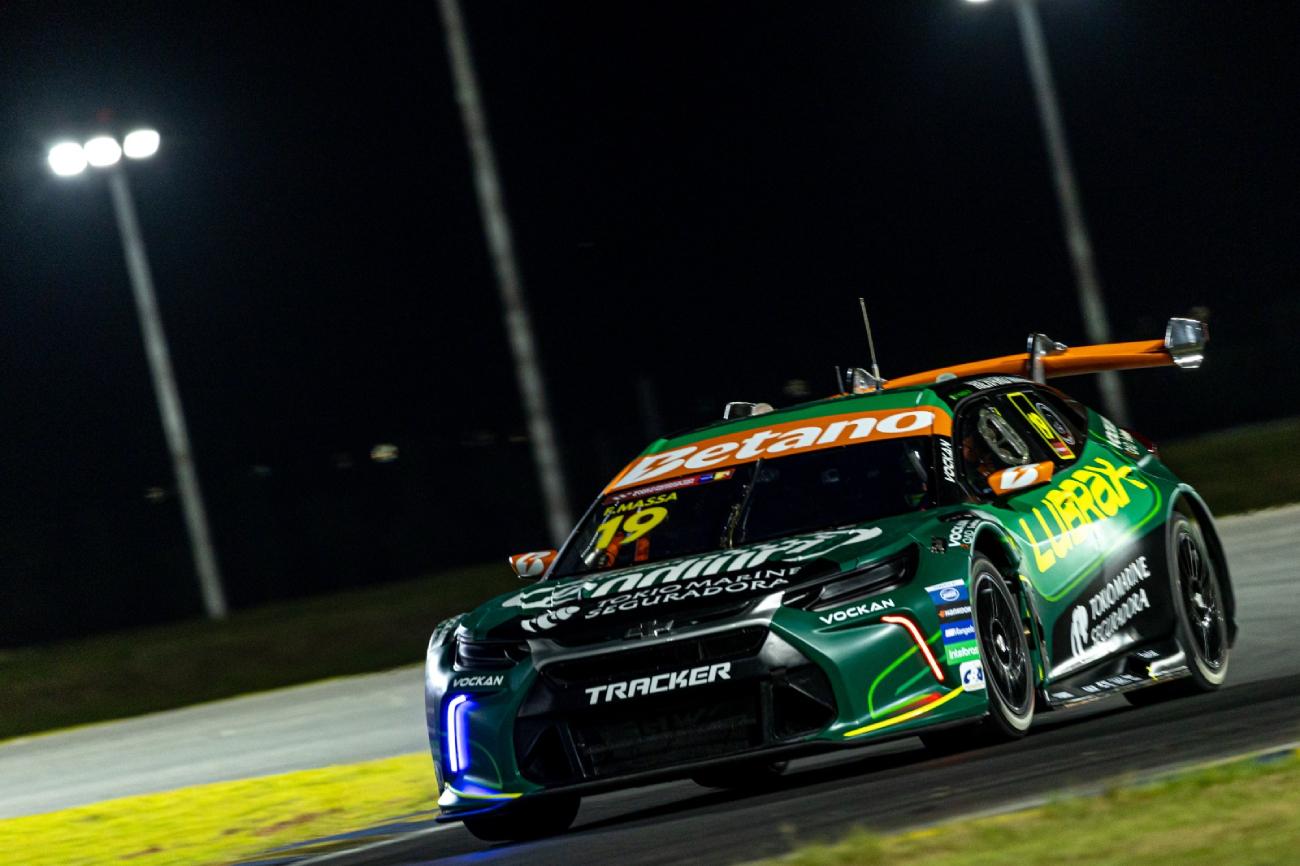 Felipe Massa larga em primeiro na corrida sprint desta sexta em Cuiabá