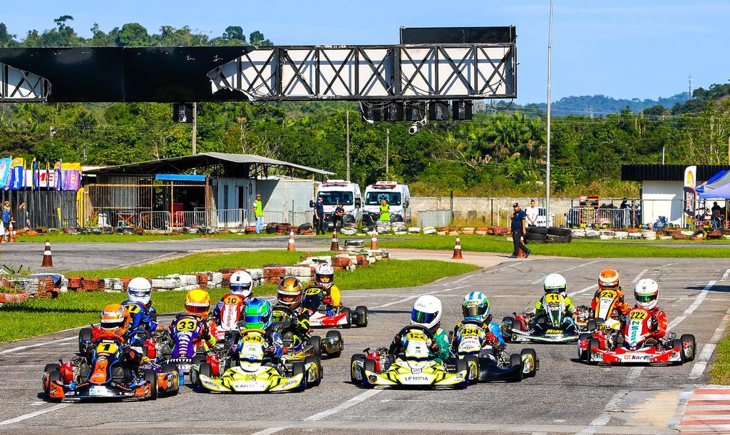 Guapimirim recebeu mais de 70 pilotos para a disputa da 4ª etapa do Campeonato Estadual de Kart