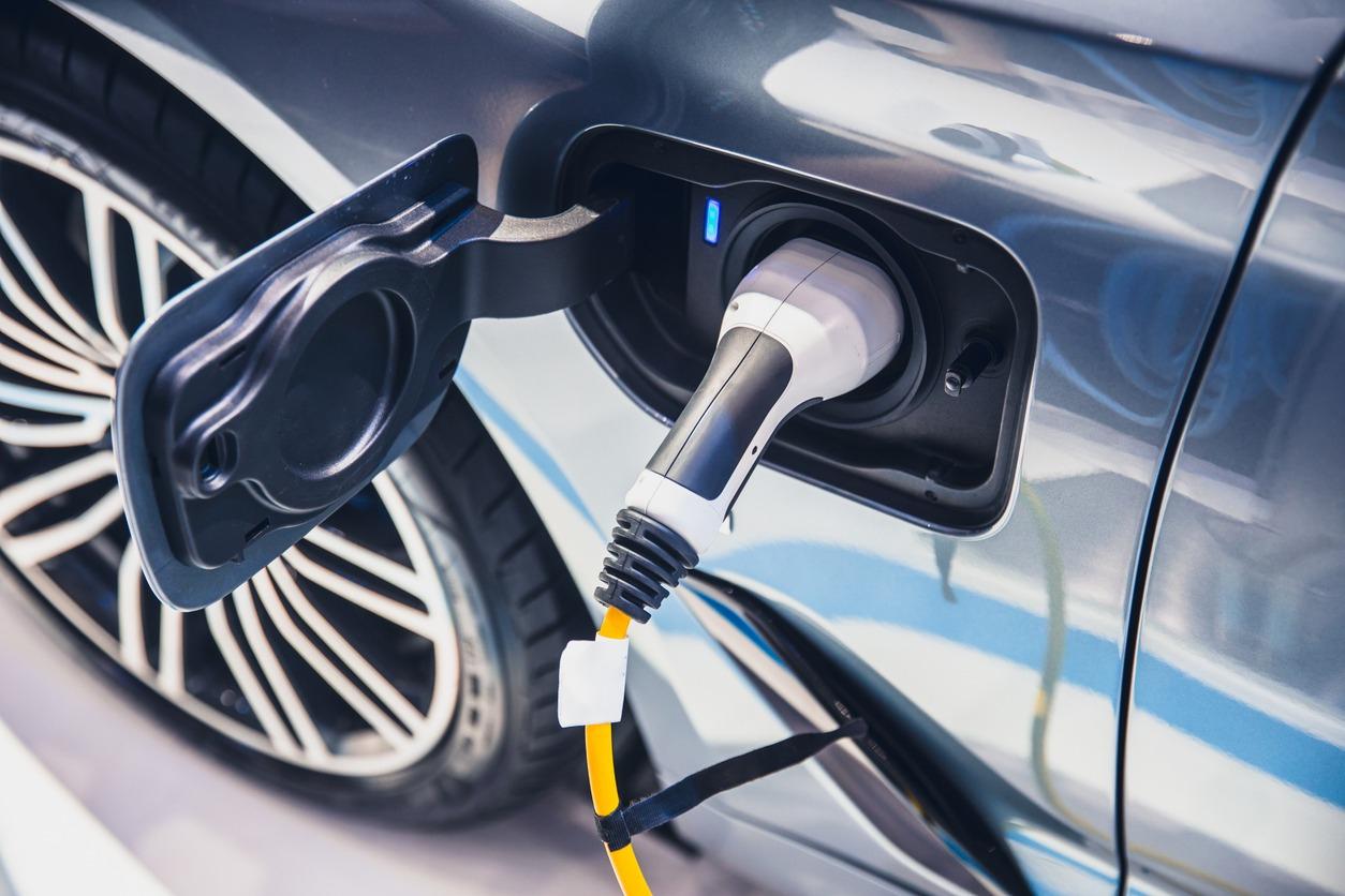 Interesse por carros elétricos usados cresce 71% nos primeiros meses de 2026 no Brasil