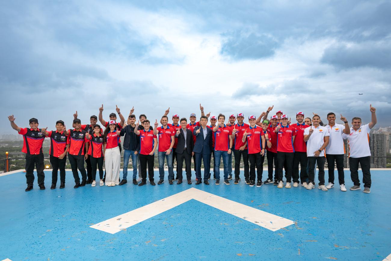 NGK aposta em alta performance e renova parceria com Honda Racing para 2026