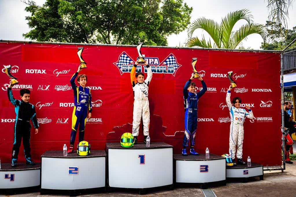 Rafael Guimarães vence corrida de recuperação e conquista pódio em estreia na Copa São Paulo KGV