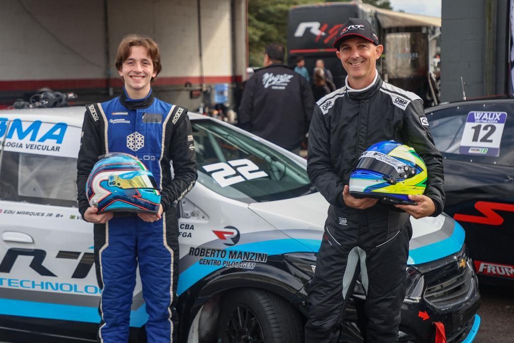 Victor Manzini e Eduardo Marques Jr. cumprem missão e apreciam estreia na 2 Horas de Tarumã da Turismo 1.4 BR