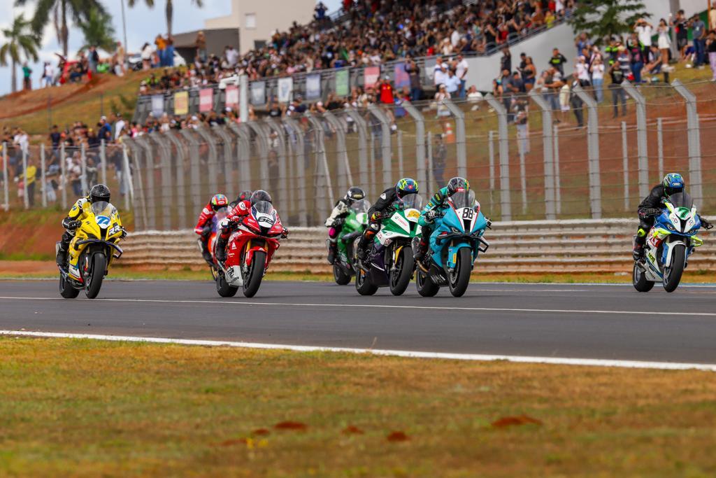 Confira a programação do MOTO1000GP em Curvelo (MG) neste fim de semana