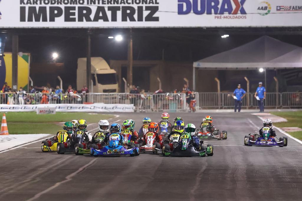 Disputas emocionantes marcam as finais do Grupo 1 da Copa Brasil de Kart em Imperatriz