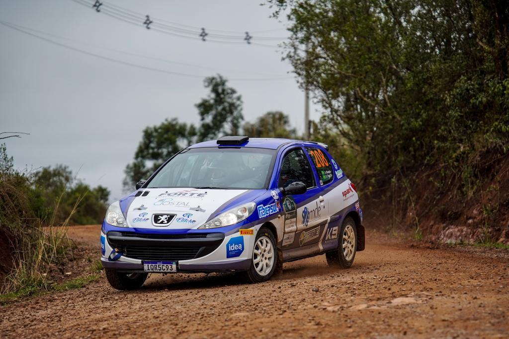 Dupla de Nova Prata mantém posição na tabela do Brasileiro e Gaúcho de Rally após etapa em casa  