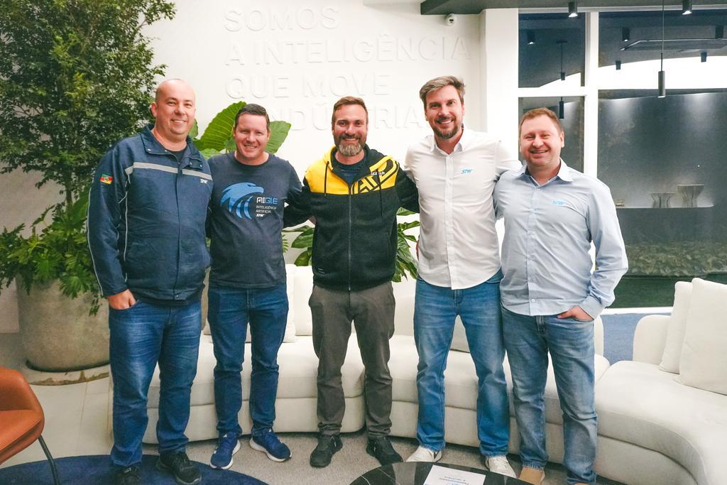 Líderes em tecnologia e inovação, FuelTech e STW firmam parceria para acelerar o desenvolvimento de soluções de alta performance