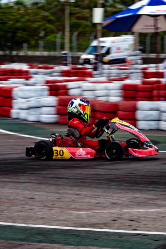 Luca Dias vence a 3ª etapa e permanece na liderança do Campeonato Cearense de Kart 2026