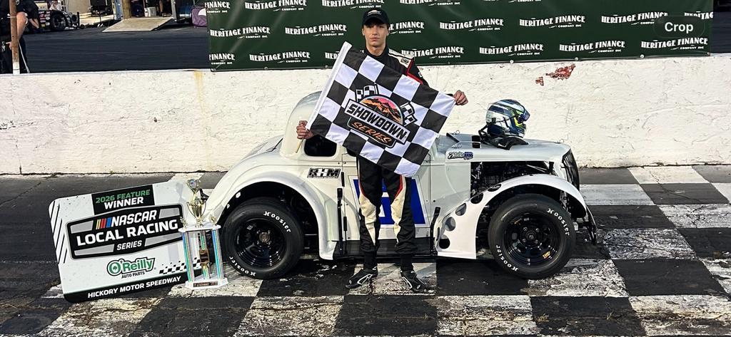 Theo Salomão conquistou mais duas poles e duas vitórias em seus primeiros passos rumo à Nascar Cup Series
