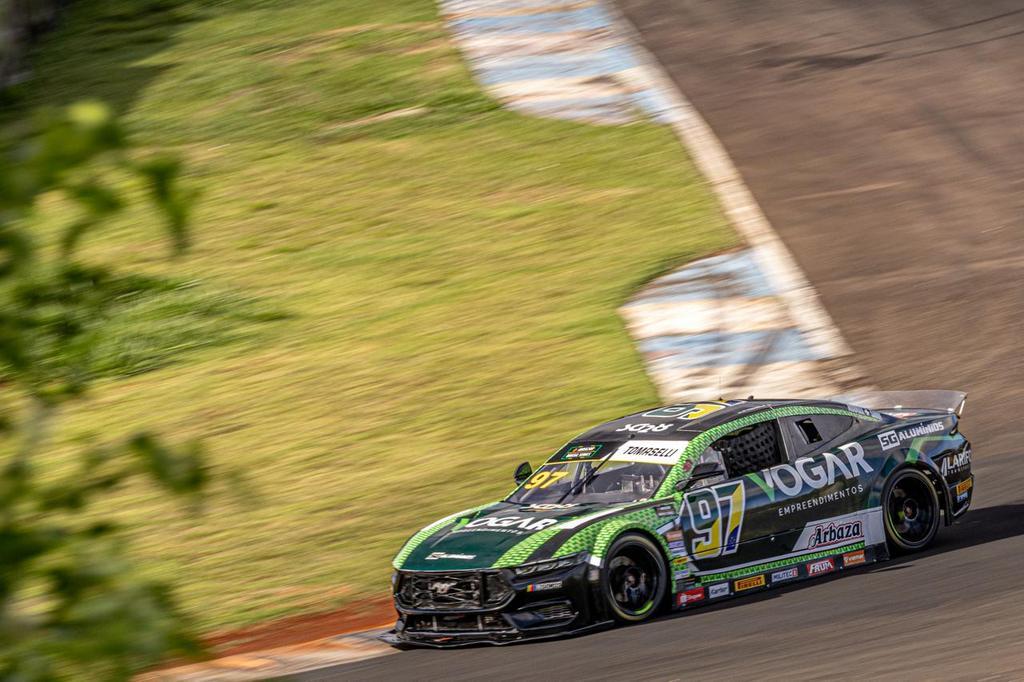 Bruna e Tata sofrem com quebras em Londrina  