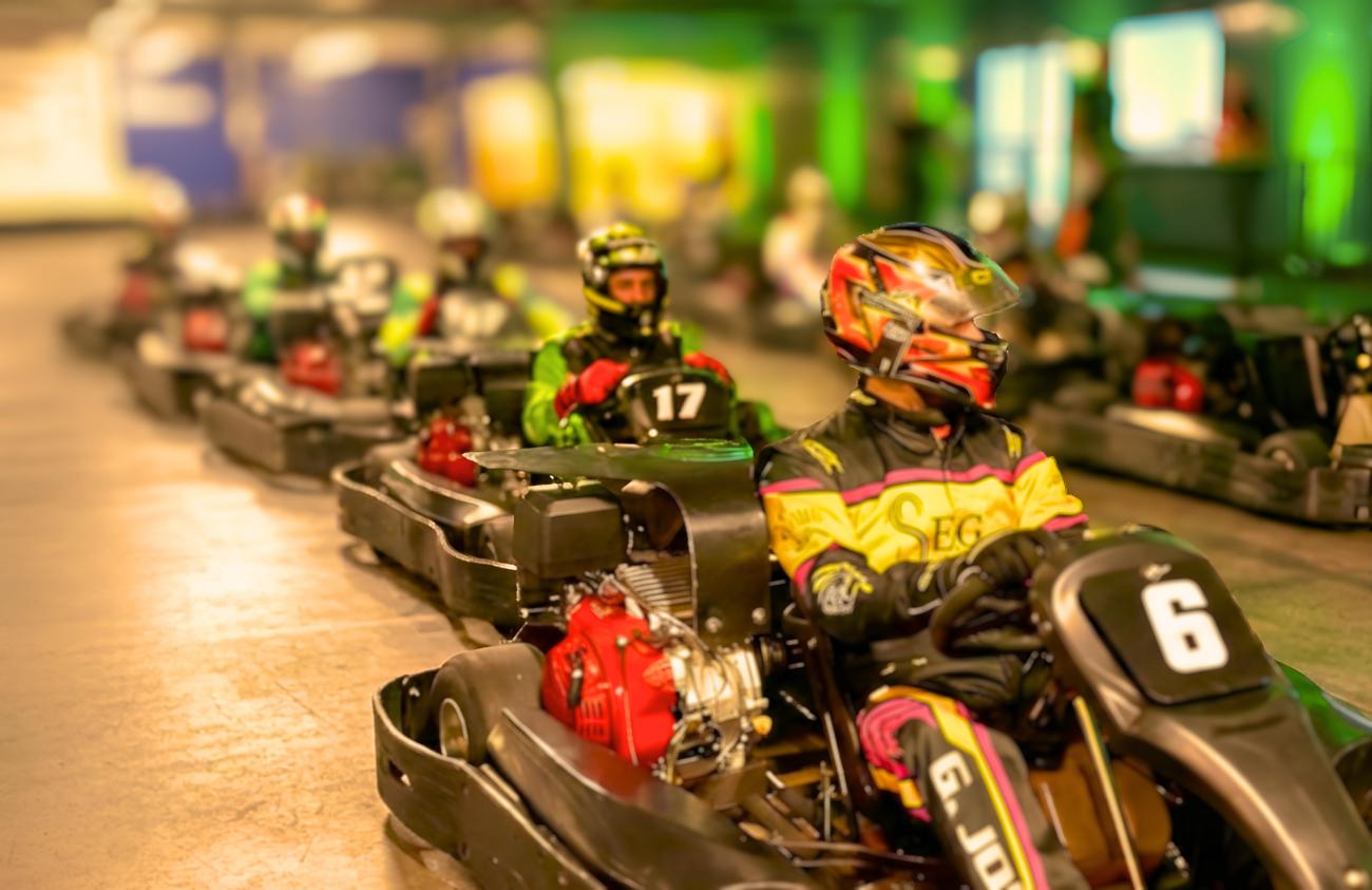Curitiba recebe Campeonato Brasileiro de Kart na maior pista indoor do Brasil