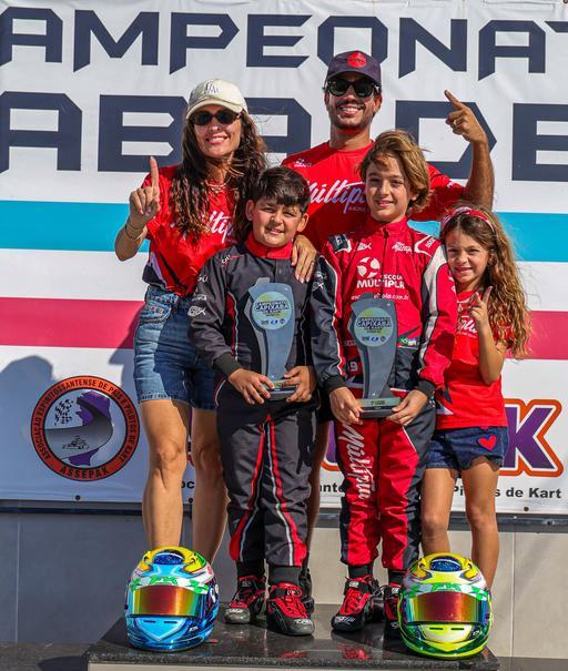 Entre ultrapassagens e superação, Irmãos Emerick sobem ao pódio no Capixaba de Kart