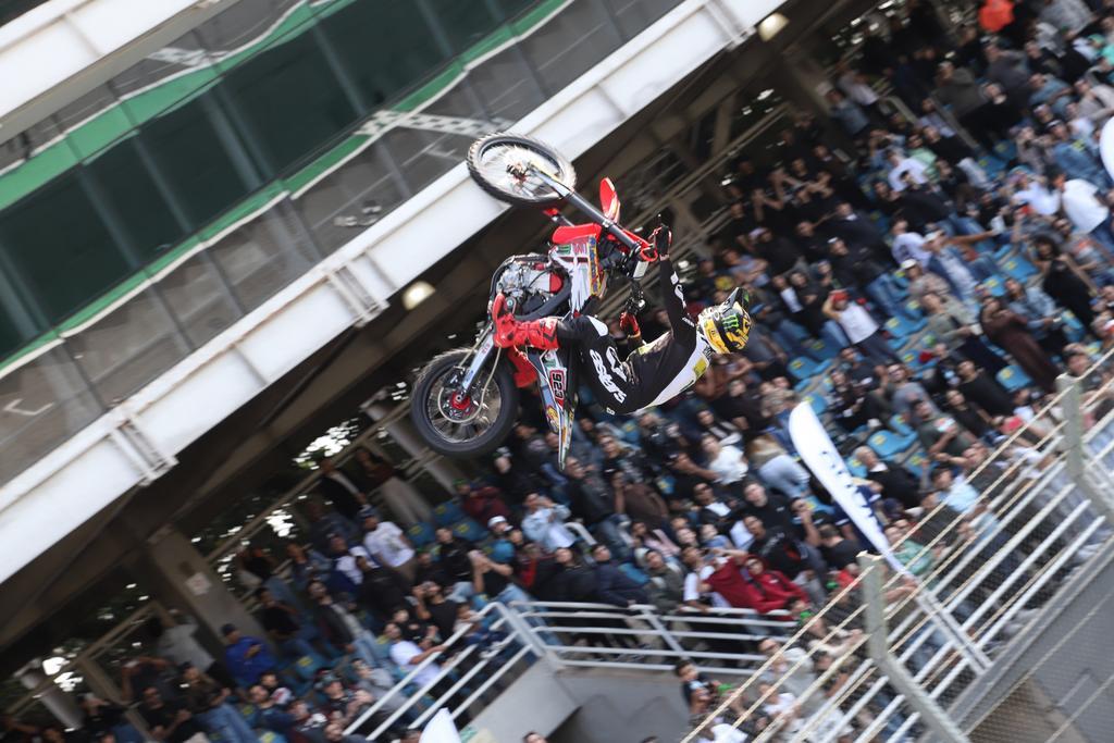 Etapa atípica em Interlagos mantém força do MOTO1000GP dentro e fora das pistas