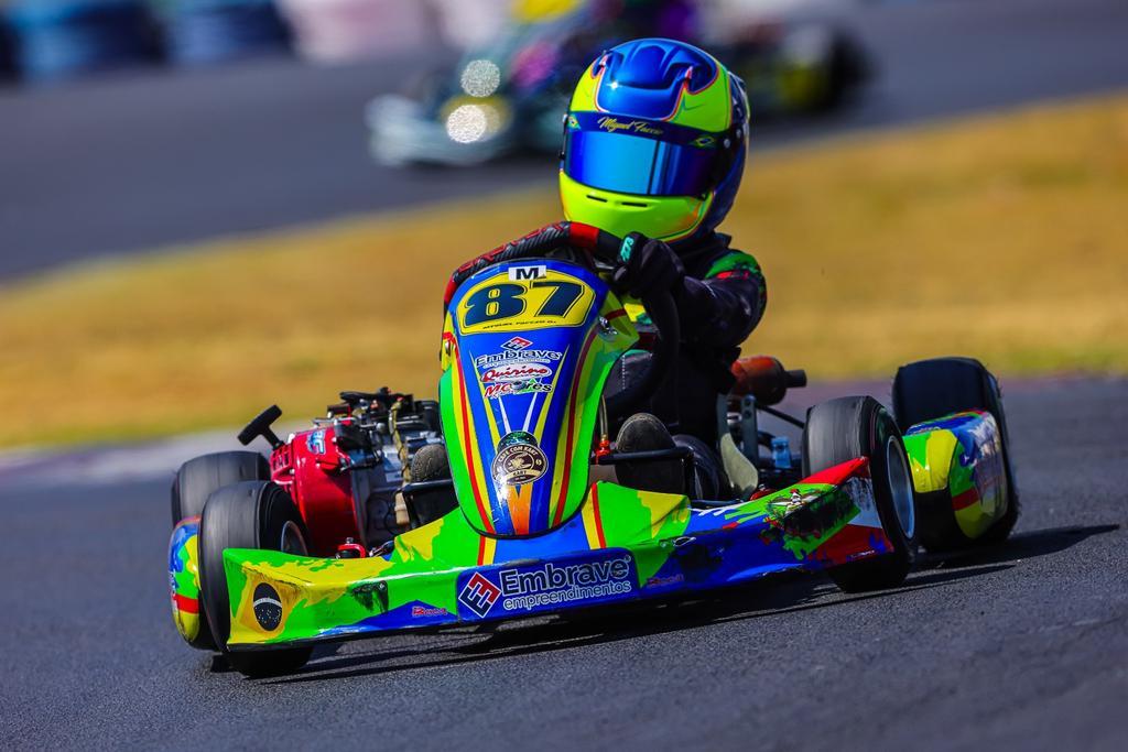 Miguel Faccio sobe em 5º lugar no pódio da Mirim no Troféu Ayrton Senna  