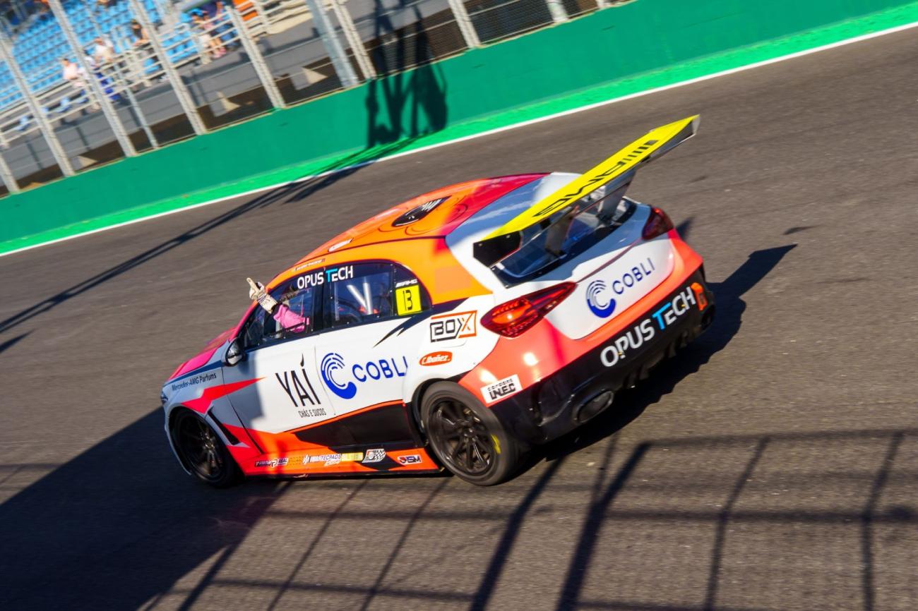 Recuperação e vitória marcam fim de semana de G. Franceschini em Interlagos