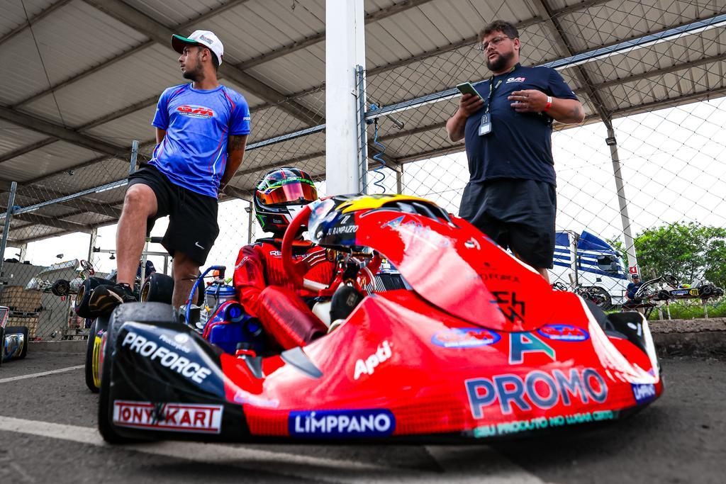Gael Rampazzo fica perto do pódio da OKN Júnior na etapa do Circuito Paulista em Birigui  