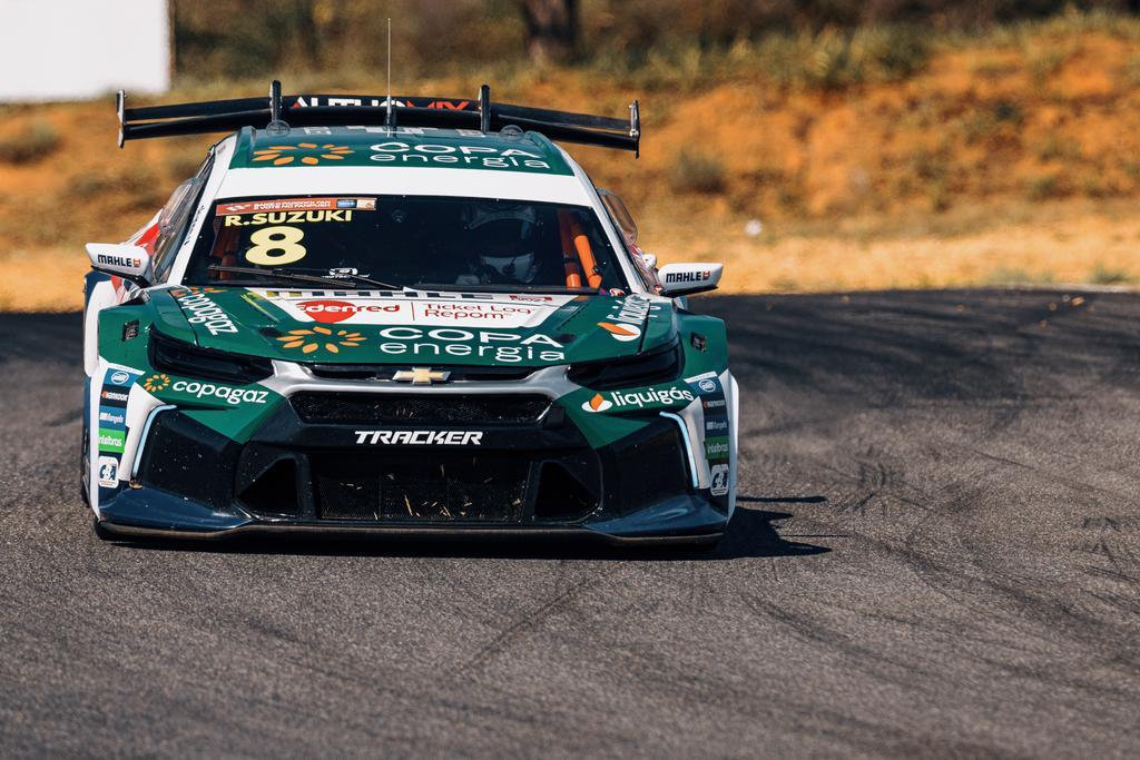 Rafael Suzuki faz melhor classificatório do ano, conquista mais um top-10 na sprint e vai brigar pelo pódio no domingo  