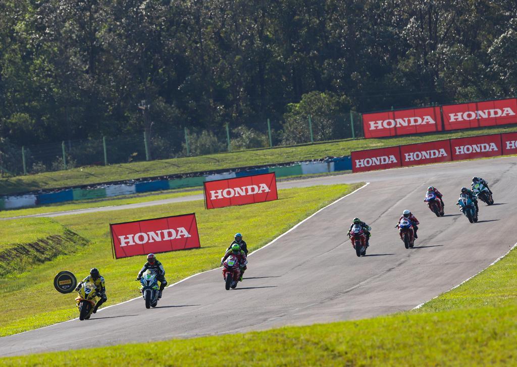 Santa Cruz do Sul recebe mais uma etapa do MOTO1000GP marcada por recordes e disputas