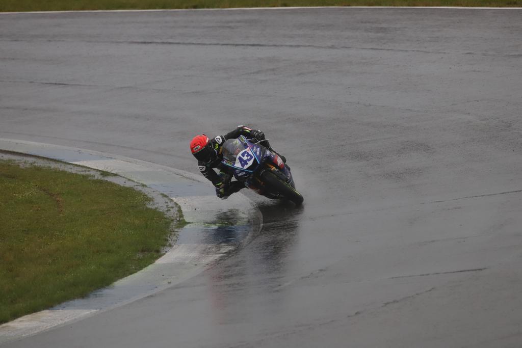 Sob chuva, Mario Salles vence a GP600 no MOTO1000GP em Santa Cruz do Sul