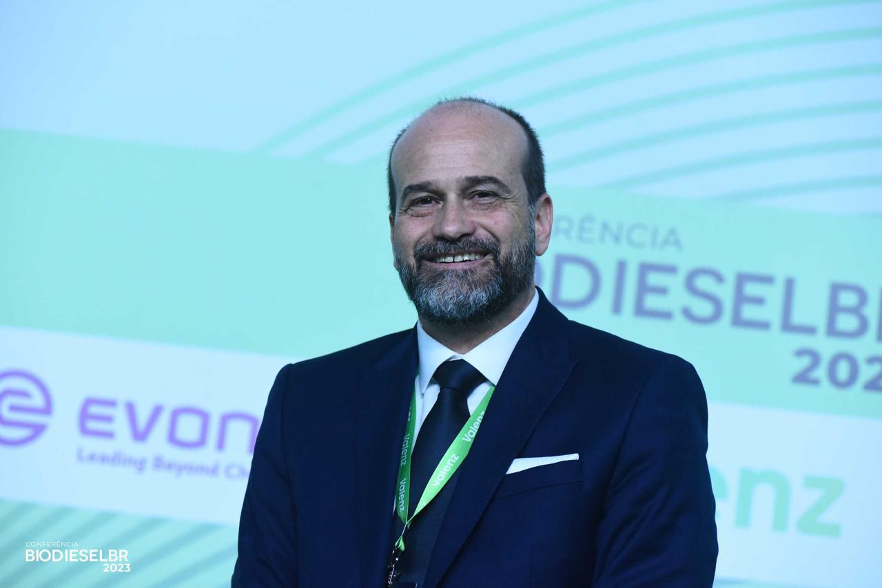 Comunidade no whatsapp com artigos técnicos sobre combustíveis cresce de 0 para 400 inscritos em 2 horas