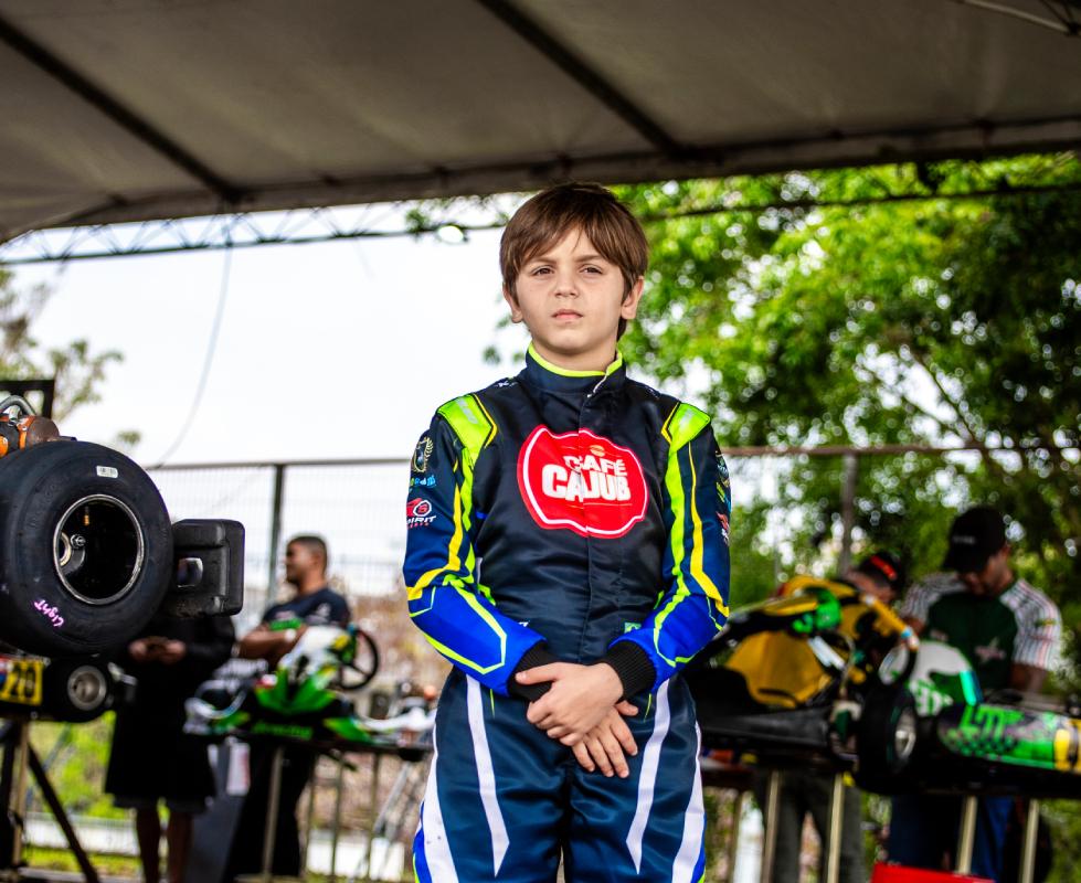 Enzo Bortoletto: o jovem talento de Uberlândia que acelera rumo ao sonho da Fórmula 1