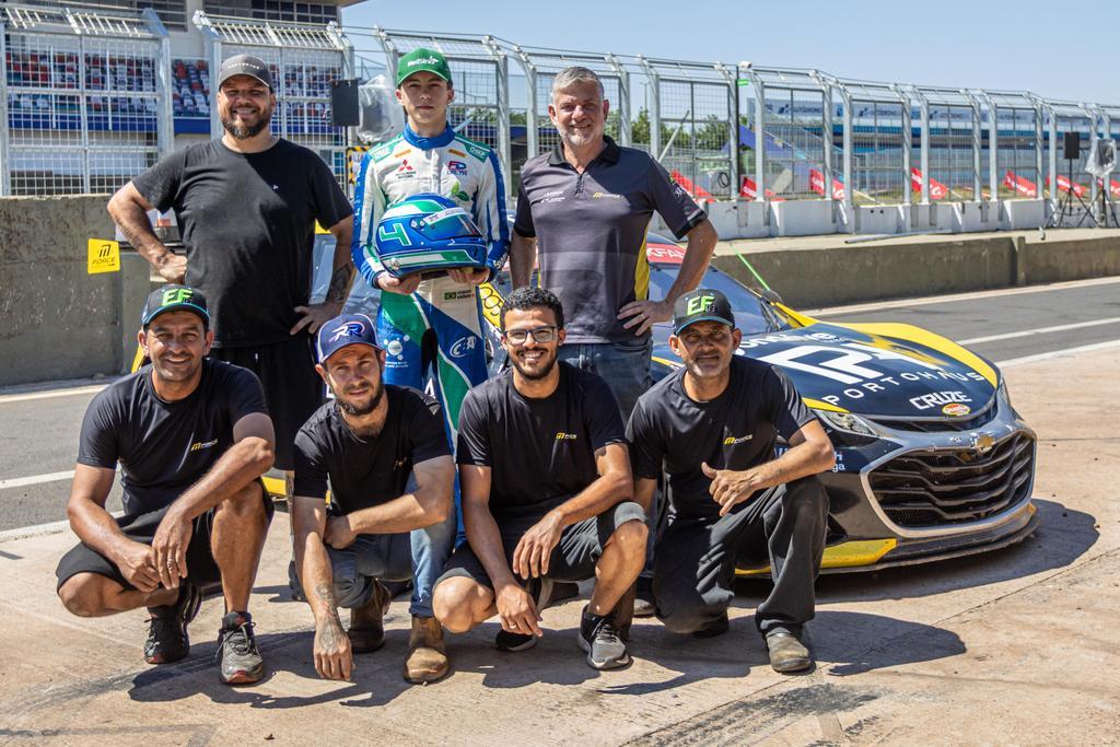 Henrique Krüger acelera novo capítulo da carreira e testa Stock Light em Brasília  