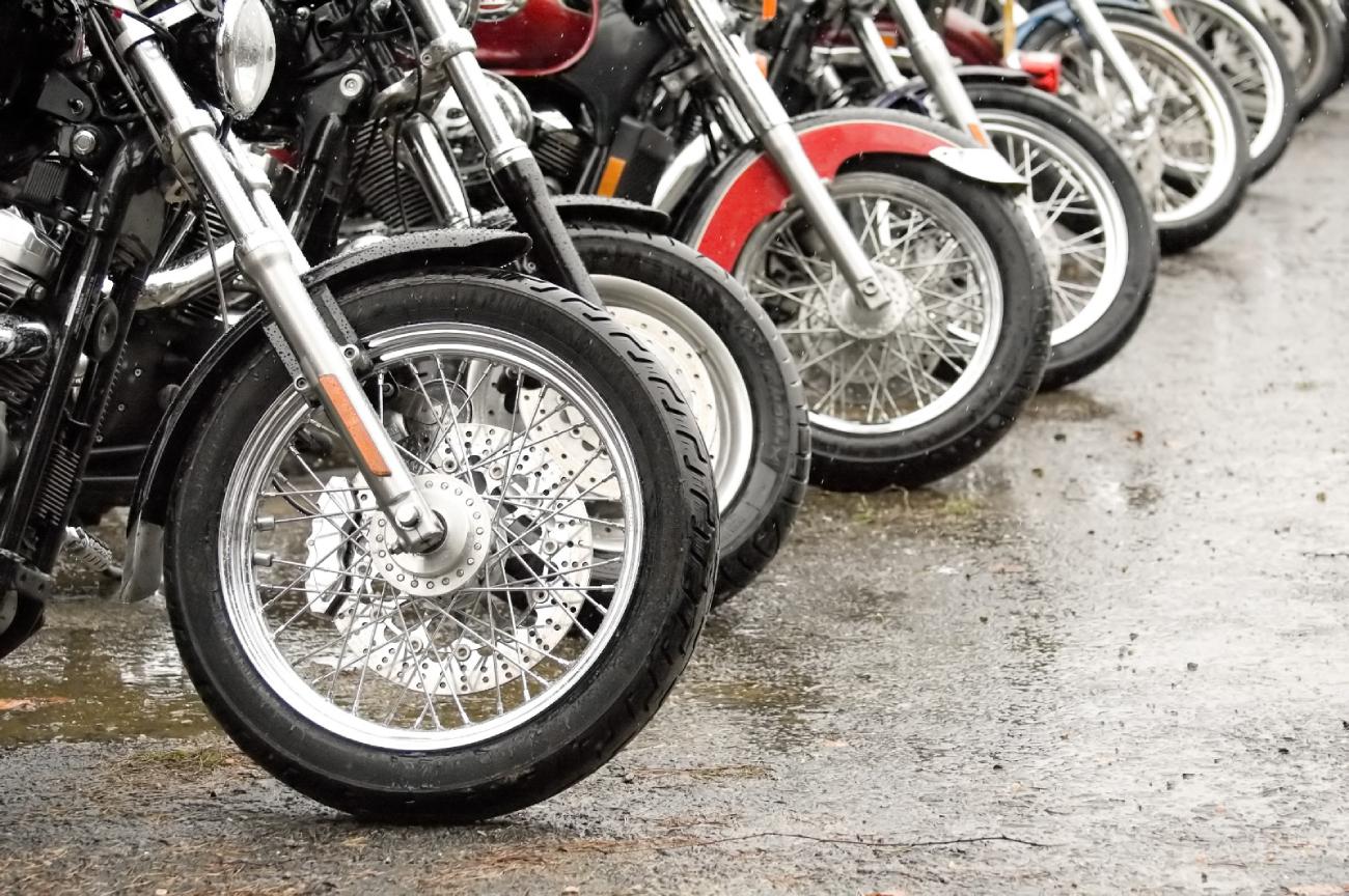 Óleo mais barato pode sair caro para quem trabalha com moto