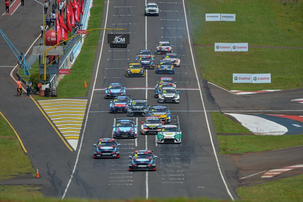 TCR: Pilotos G Racing celebram pontos em Posadas  