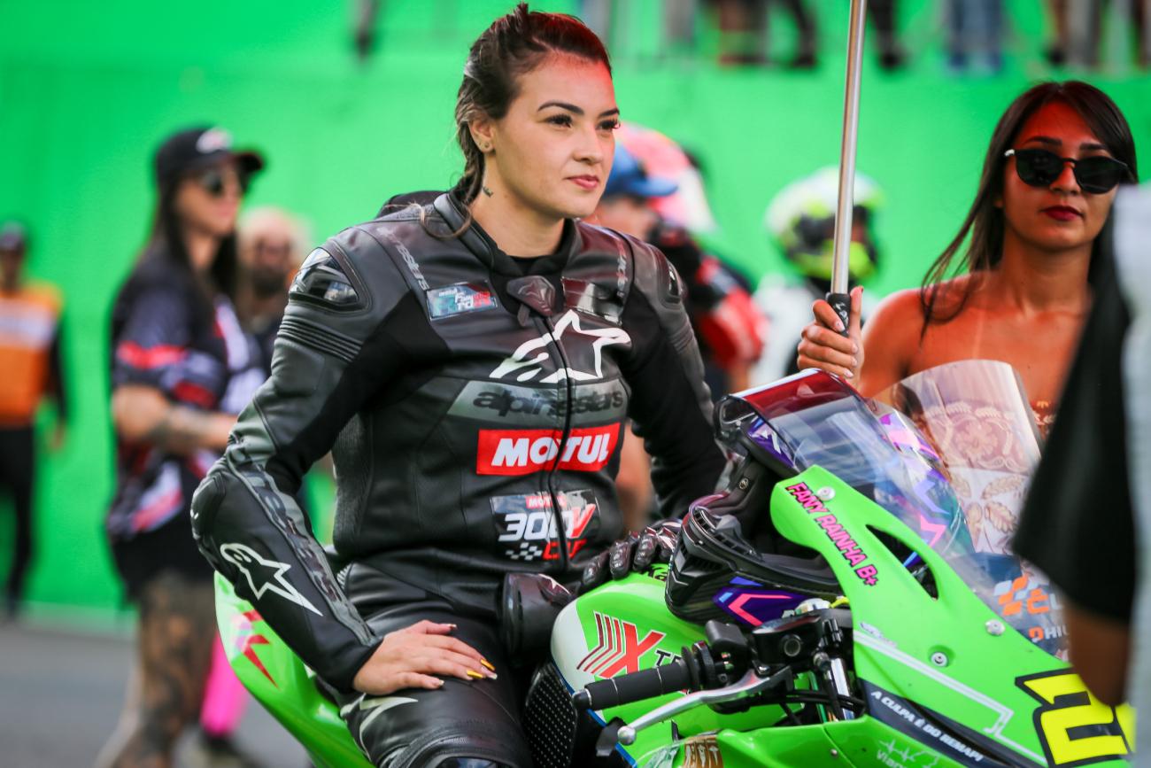 Vice-líder nas 500cc, Fany Rainha do Grau busca pontos importantes em Londrina pelo SuperBike Brasil  