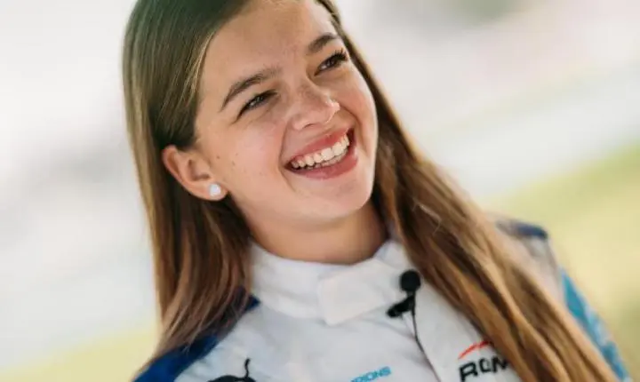 Aos 15 anos, brasileira que vive em Mônaco acelera para realizar o sonho de chegar à Fórmula 1