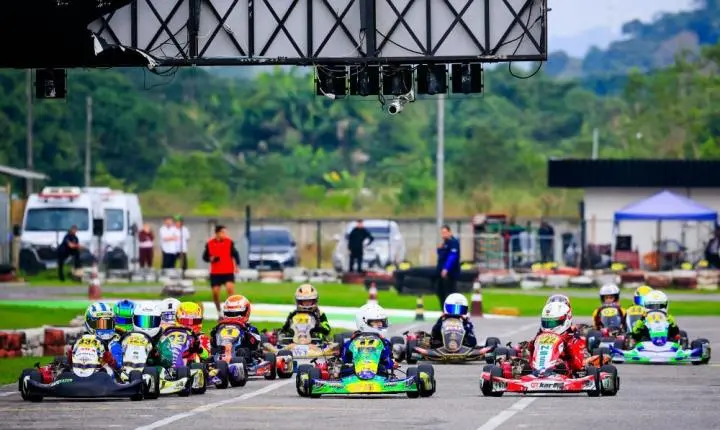 Campeonato Estadual e Carioca levaram bons grids ao Kartódromo de Guapimirim no último final de semana 