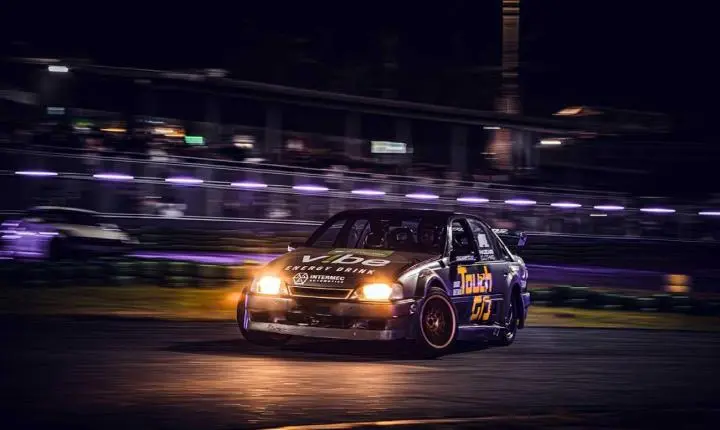 Com Ômega preparado para as pistas, Nilson Silva é destaque em ações de drift