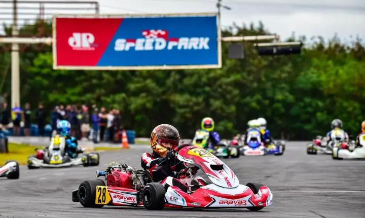 Du Gabbiadini fica entre os 10 melhores da F4 Júnior na 3ª etapa do Circuito Paulista de Kart