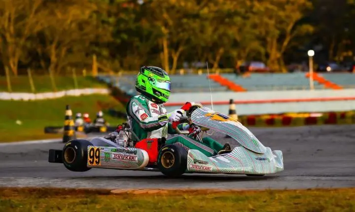 Dudu Pagliaro brilhou na 5ª etapa da Copa São Paulo Light de Kart e assumiu a liderança na OK-N Rooki