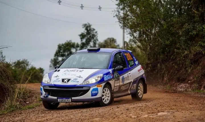 Dupla de Nova Prata mantém posição na tabela do Brasileiro e Gaúcho de Rally após etapa em casa  